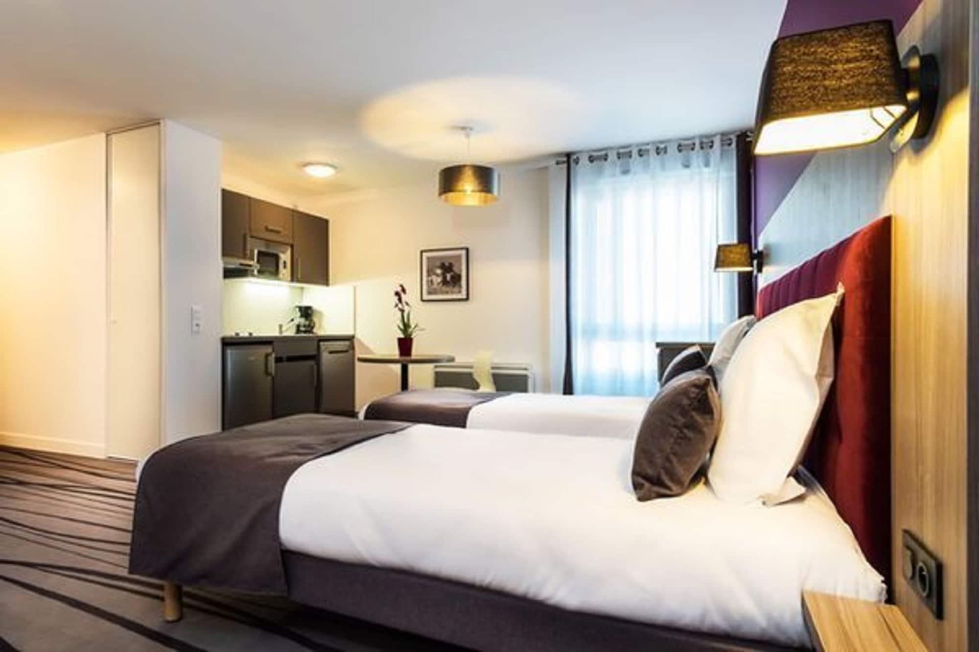 Nemea Appart Hotel Quai Victor Tours Centre Экстерьер фото